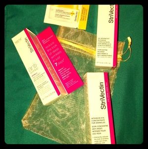 StriVectin Deluxe Travel Gift Set